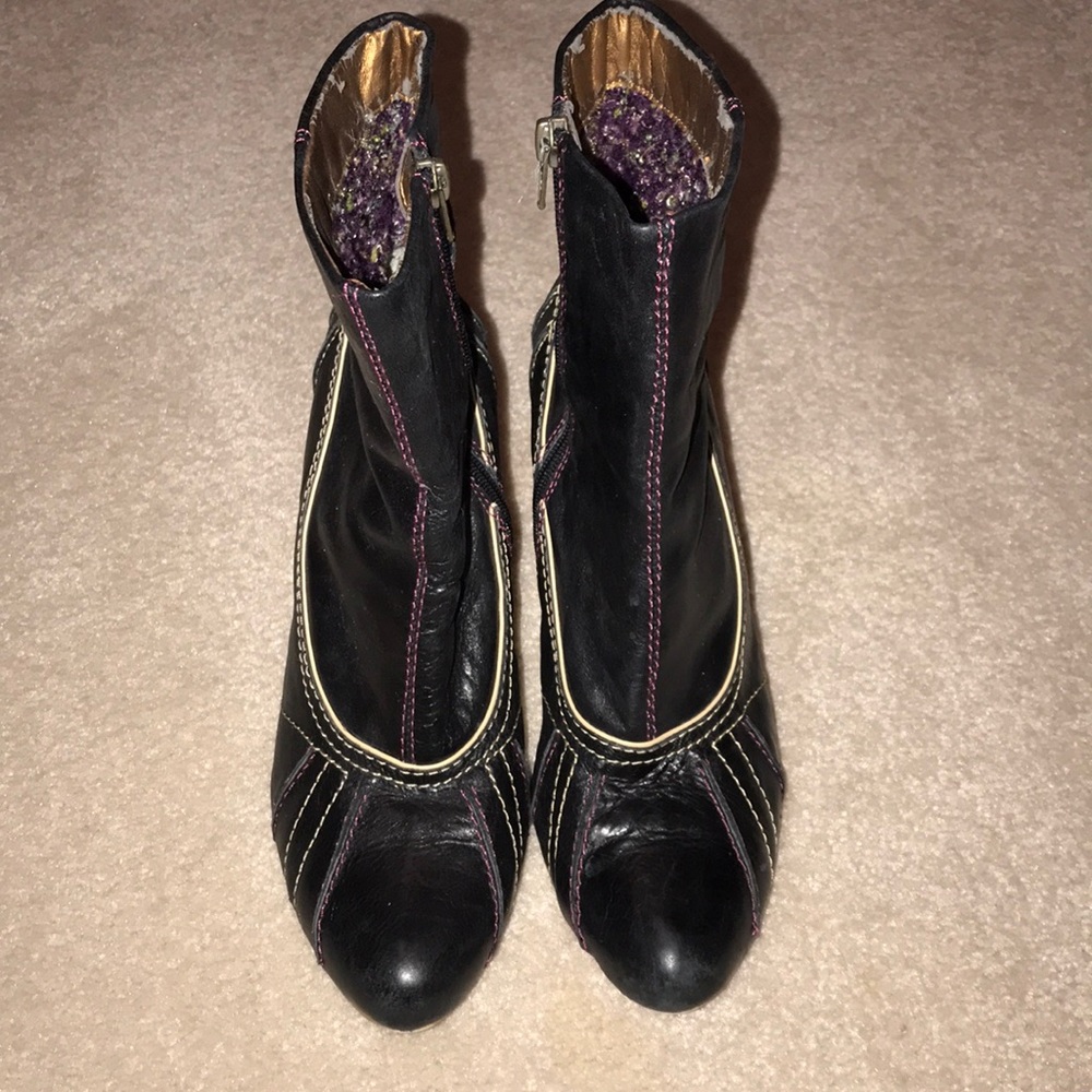 Kenzie Heart Boot